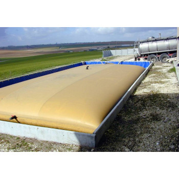 Fosse de rétention sur muret pour citerne souple engrais liquide