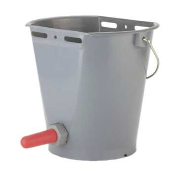 SEAU A VEAU PLASTIQUE 8 L