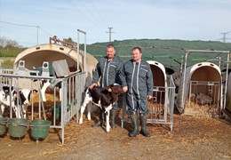 AGRI-REPORTAGE AU GAEC DE LA RENAUMIERE (50)